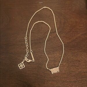 Kendra Scott rose gold necklace